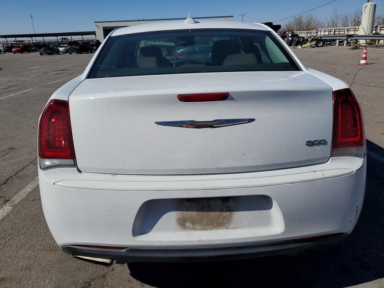 2018 CHRYSLER 300