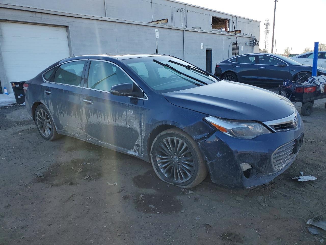 2013 TOYOTA Avalon