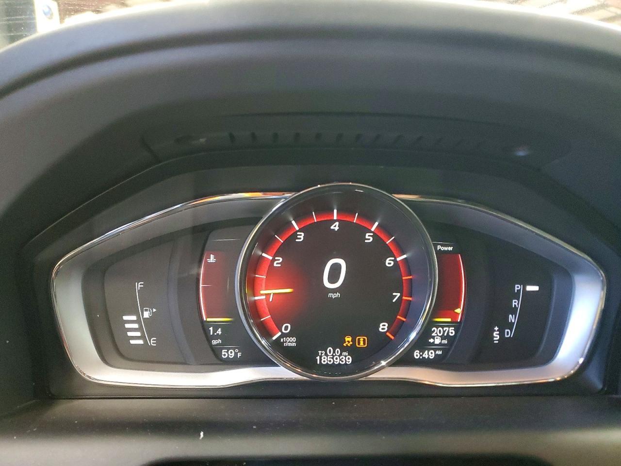 2017 VOLVO XC60