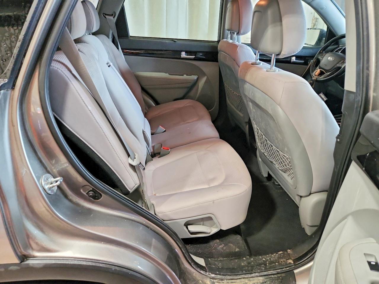 2015 KIA SORENTO