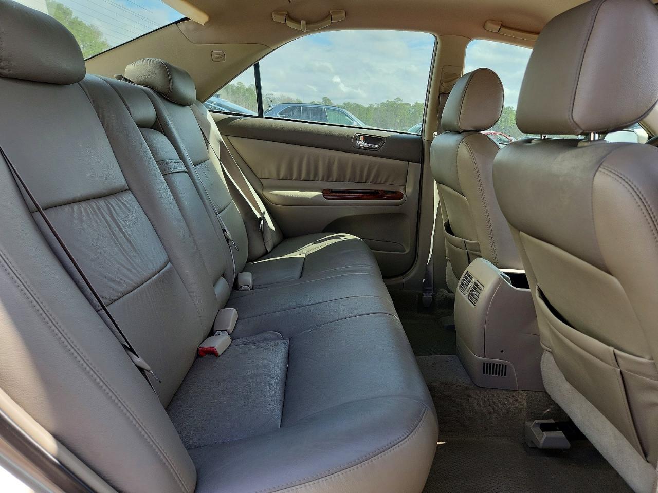 2004 TOYOTA CAMRY