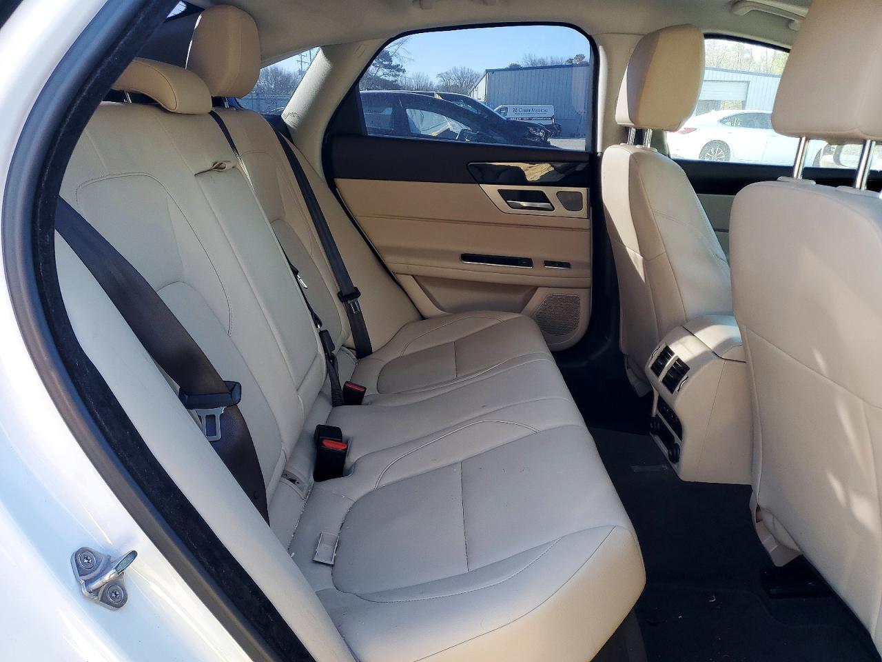 2017 JAGUAR XF