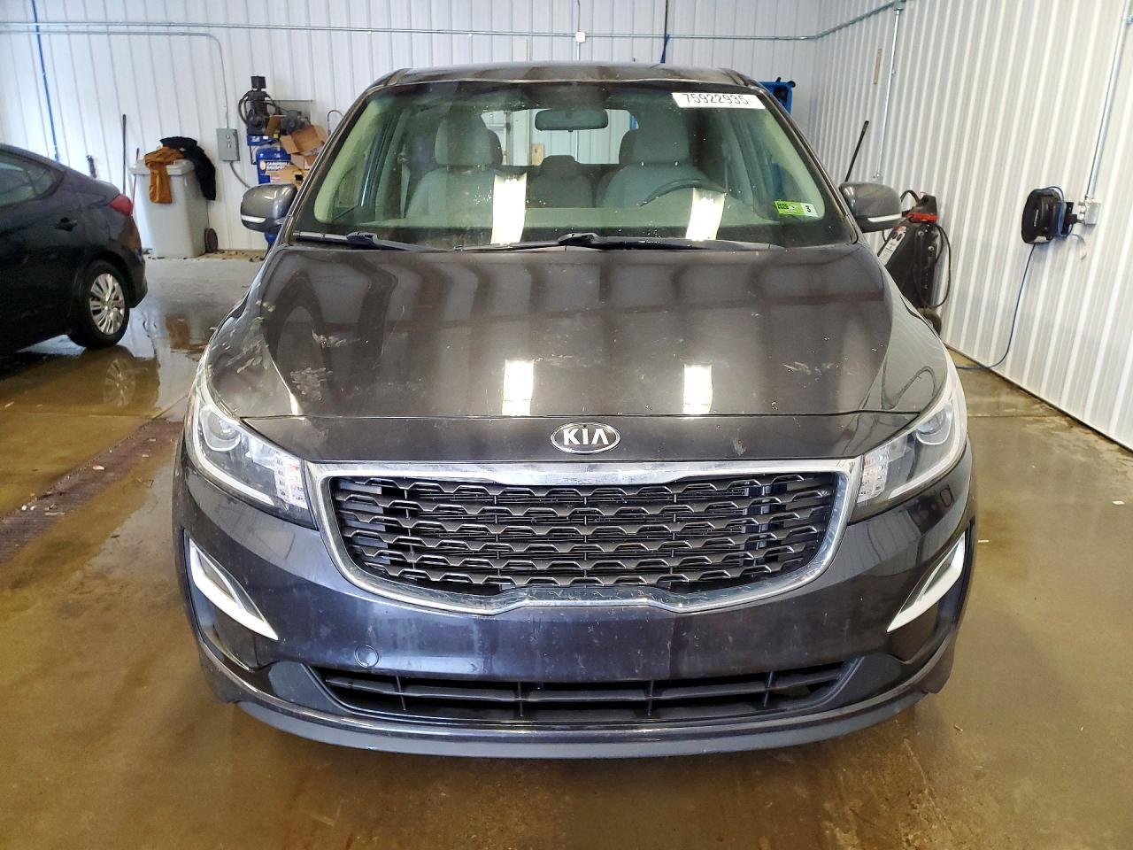 2019 KIA SEDONA