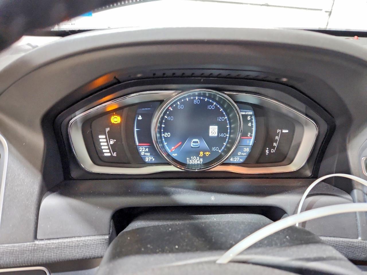 2015 VOLVO XC60