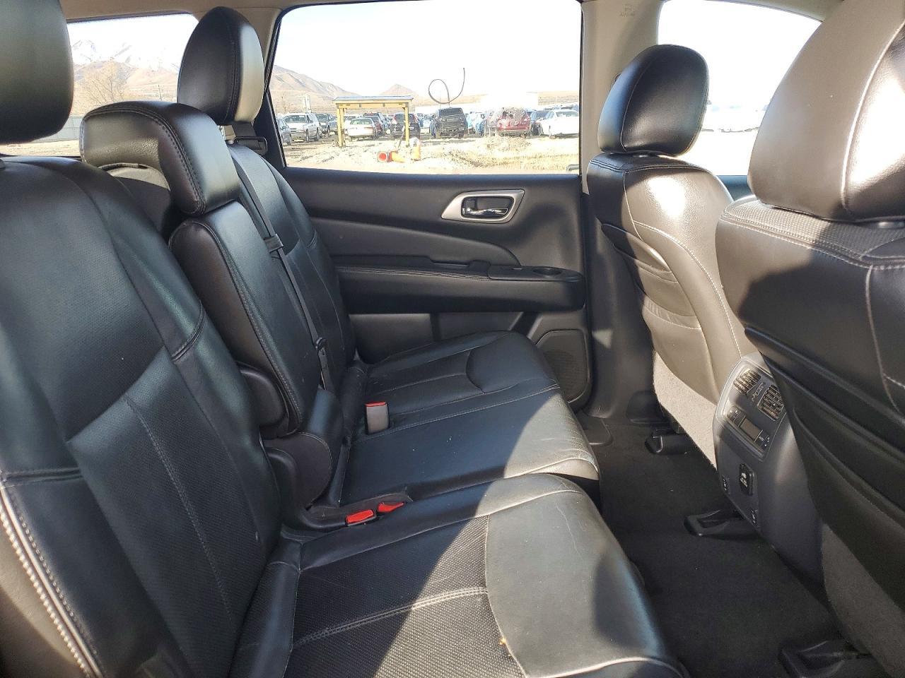 2013 NISSAN PATHFINDER