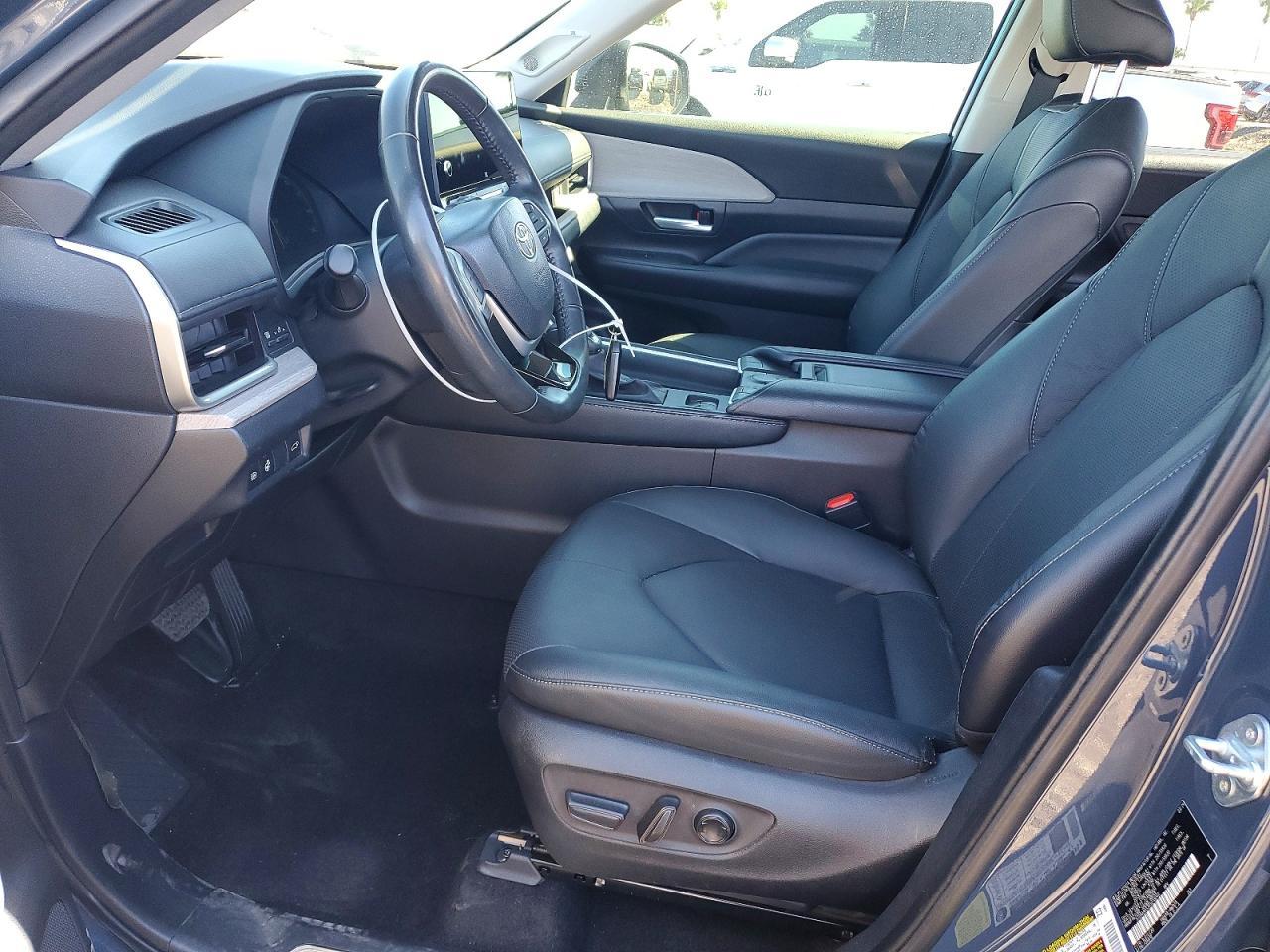 2024 TOYOTA HIGHLANDER