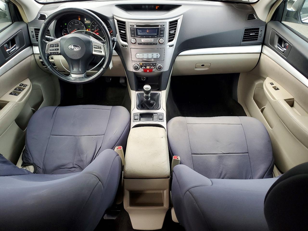 2013 SUBARU Outback
