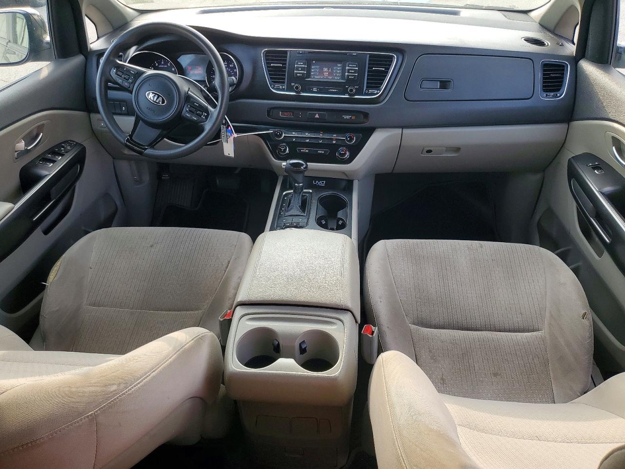 2016 KIA SEDONA