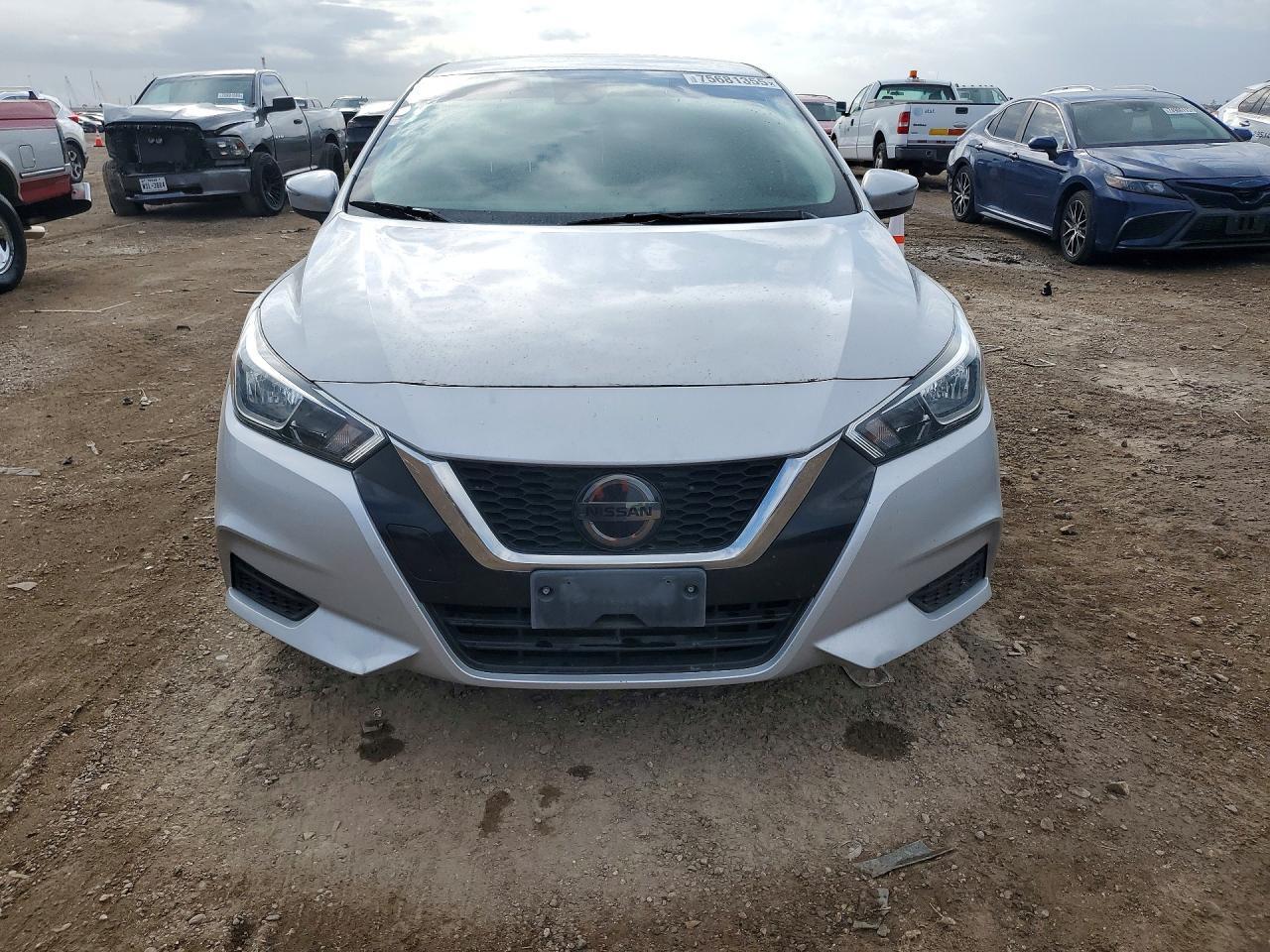 2020 NISSAN VERSA