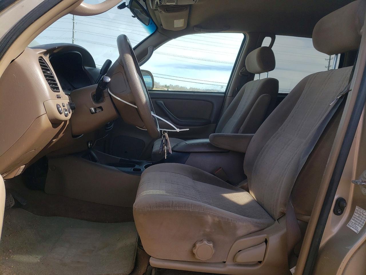 2004 TOYOTA TUNDRA