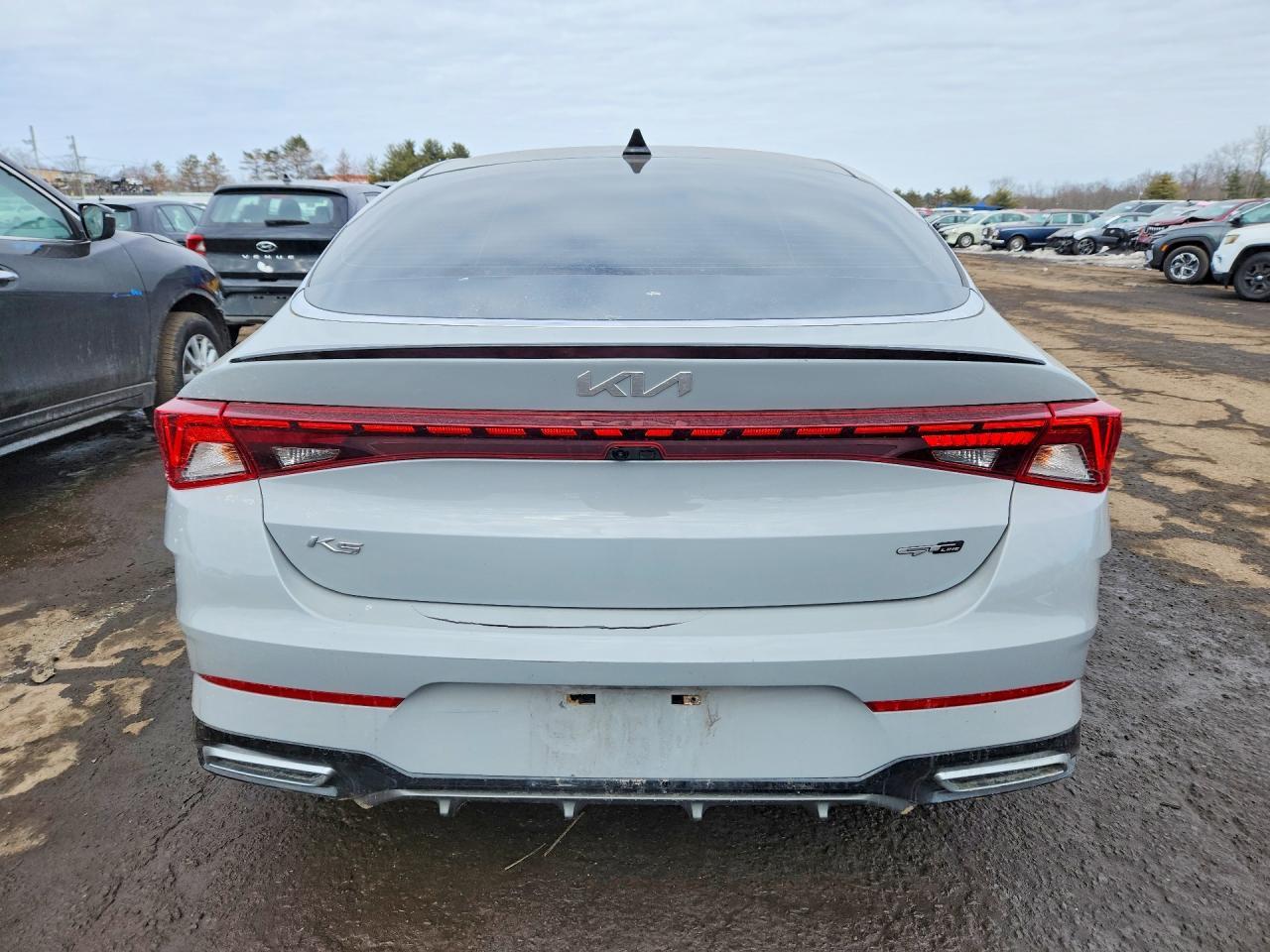 2022 KIA K5