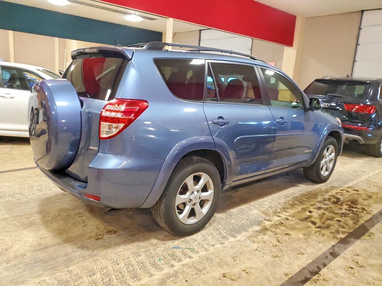 2011 TOYOTA RAV4