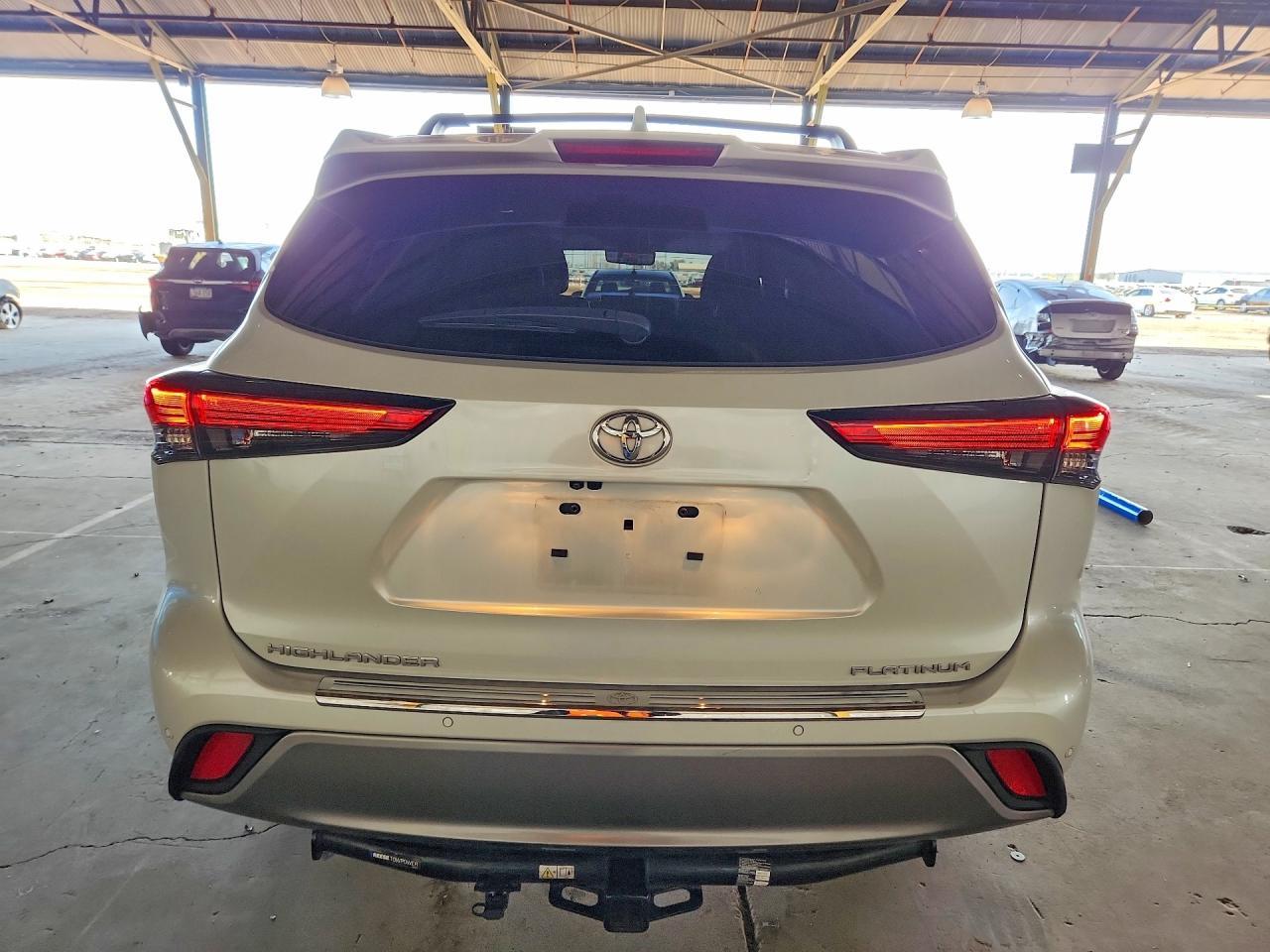 2023 TOYOTA HIGHLANDER