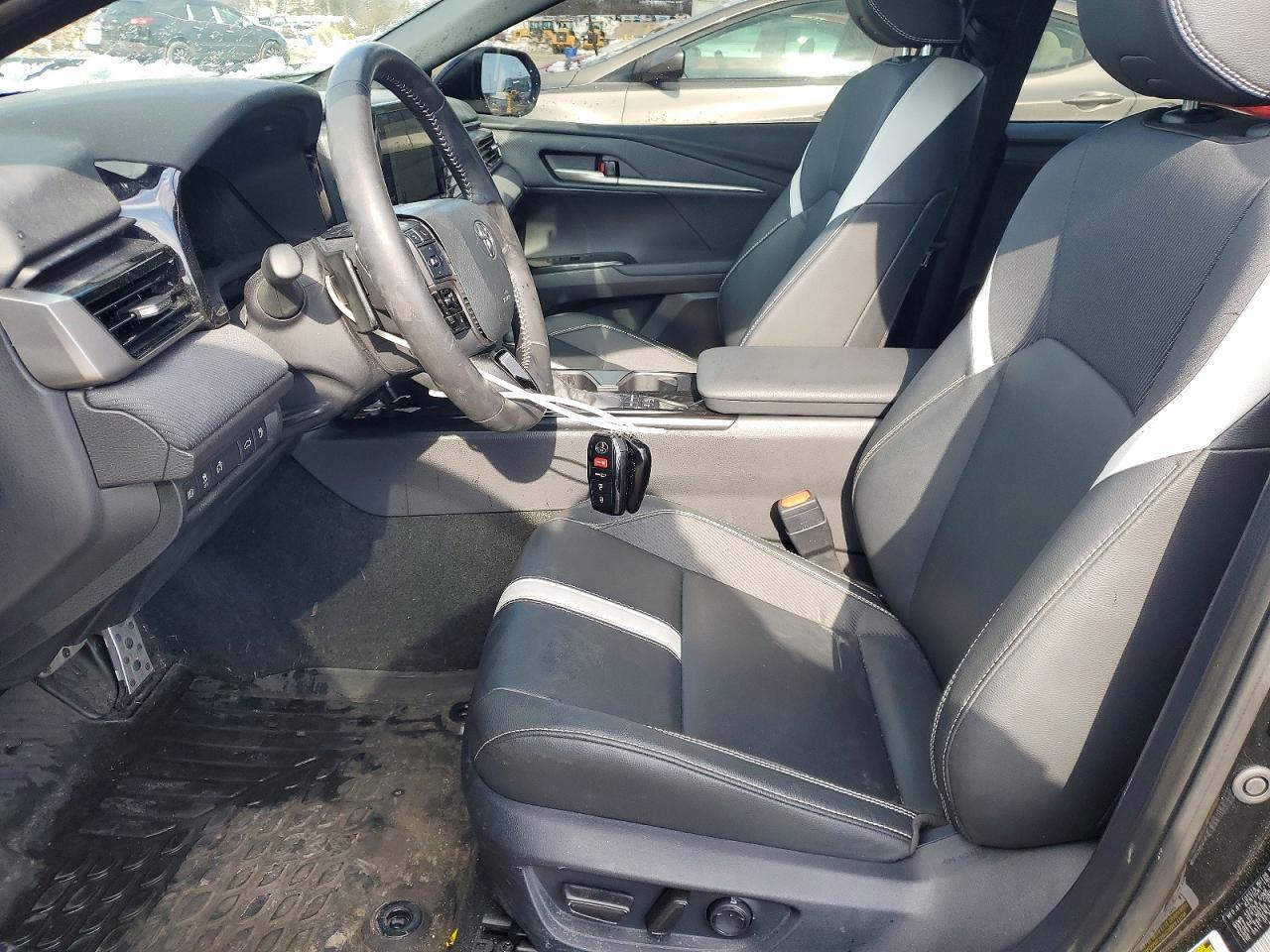2025 TOYOTA CAMRY