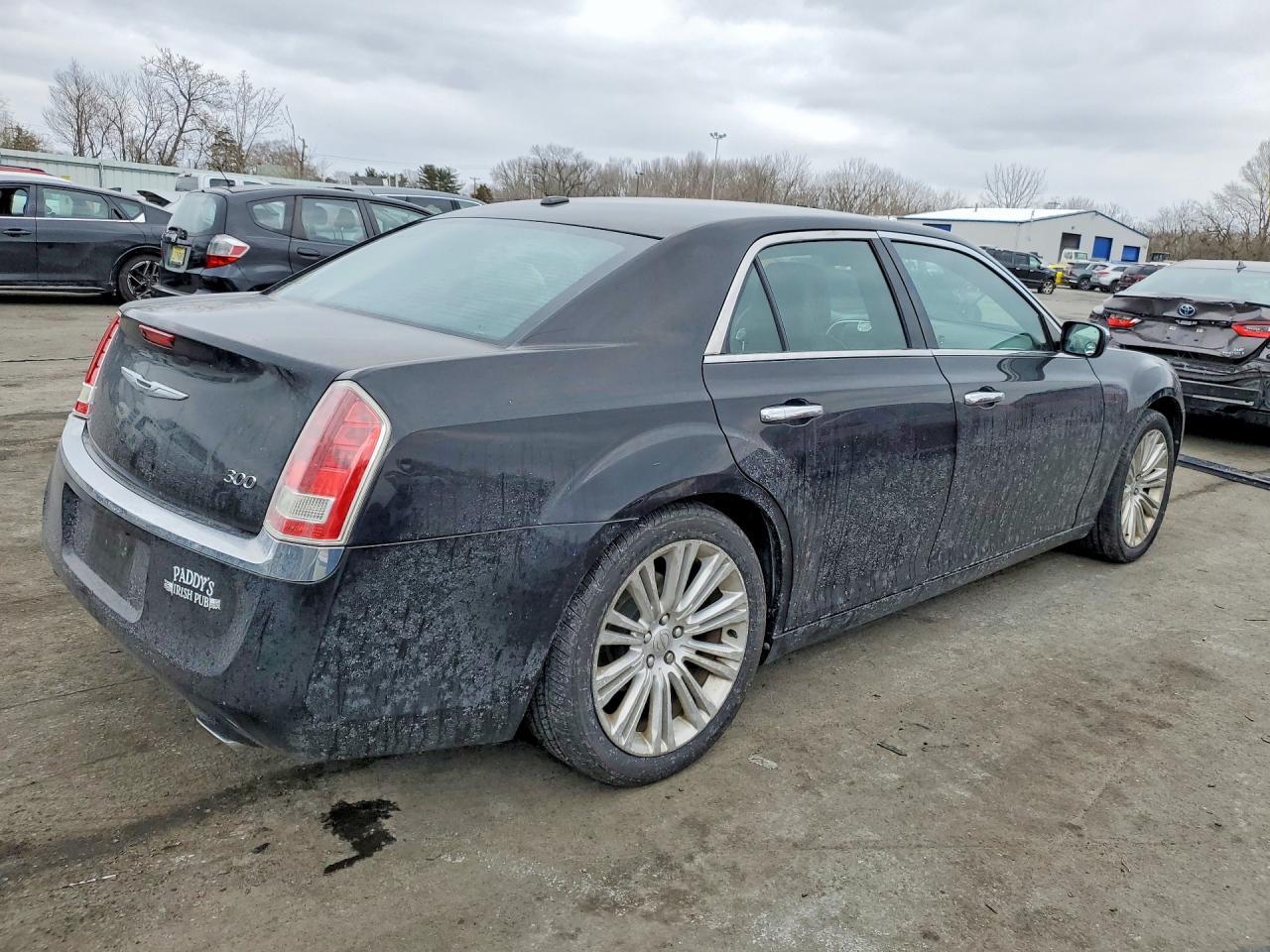 2011 CHRYSLER 300