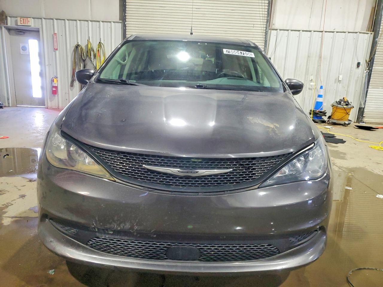 2022 CHRYSLER Voyager