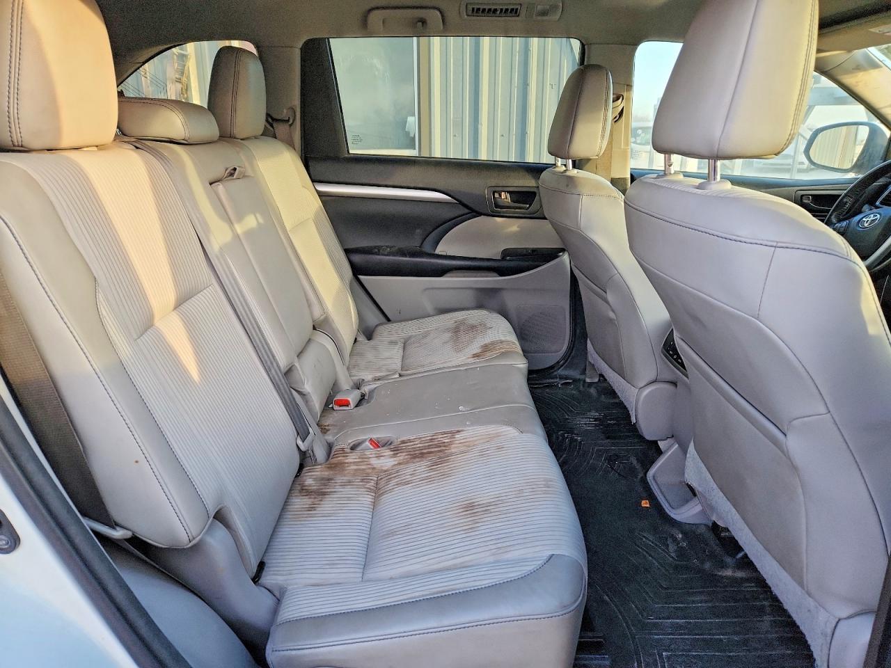 2017 TOYOTA HIGHLANDER