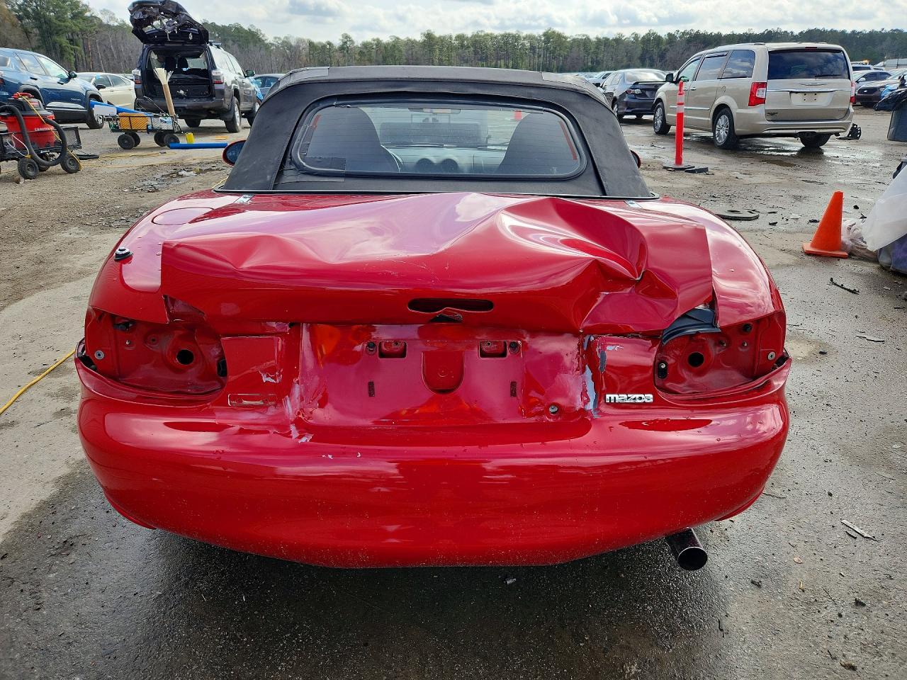 2002 MAZDA MX-5 Miata