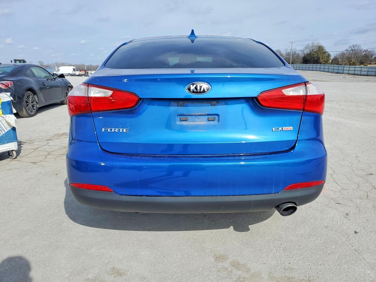 2015 KIA FORTE