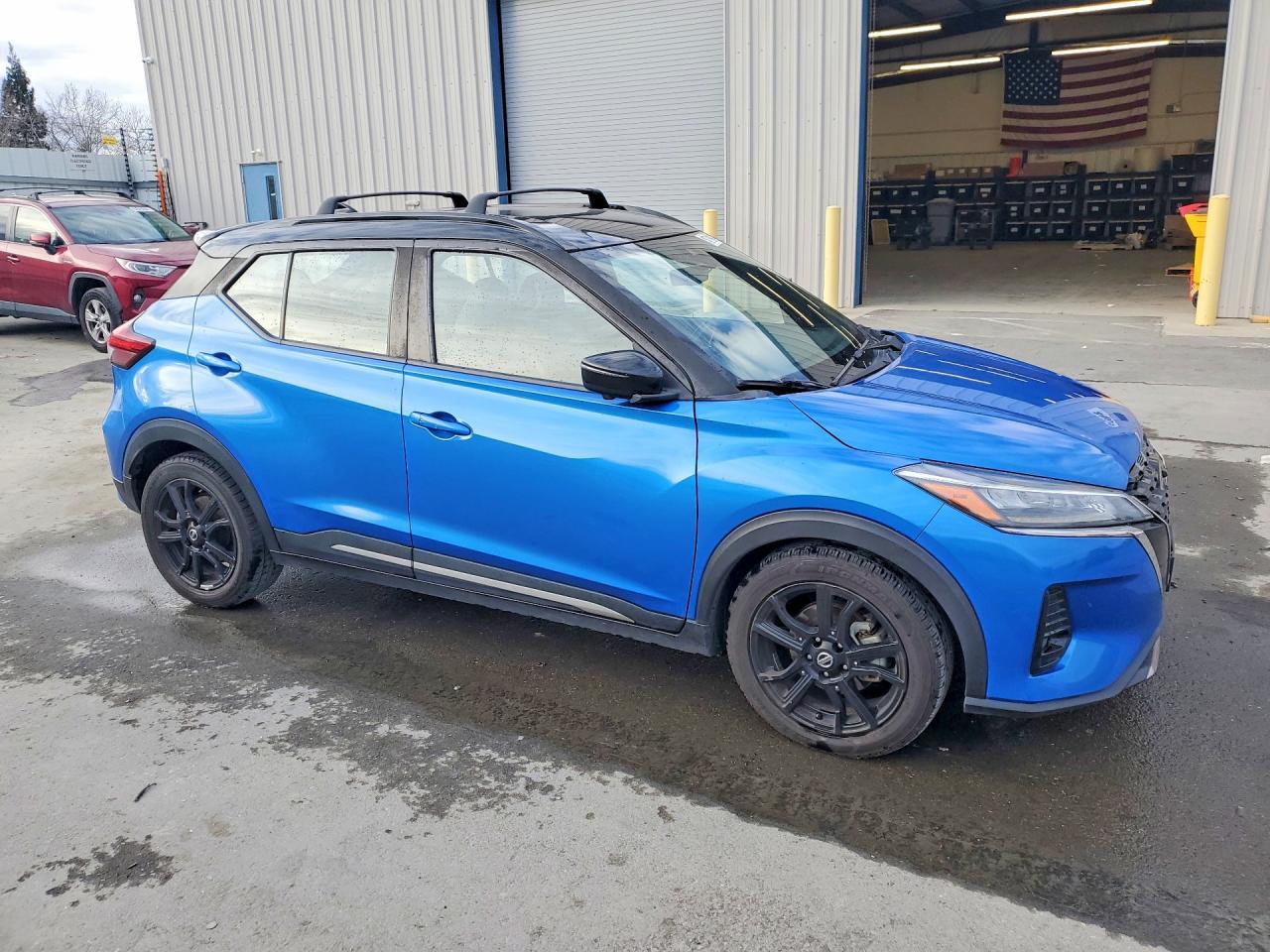 2021 NISSAN KICKS