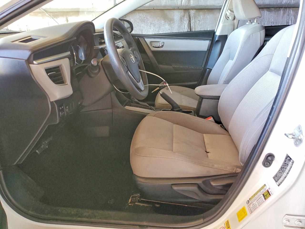 2015 TOYOTA COROLLA