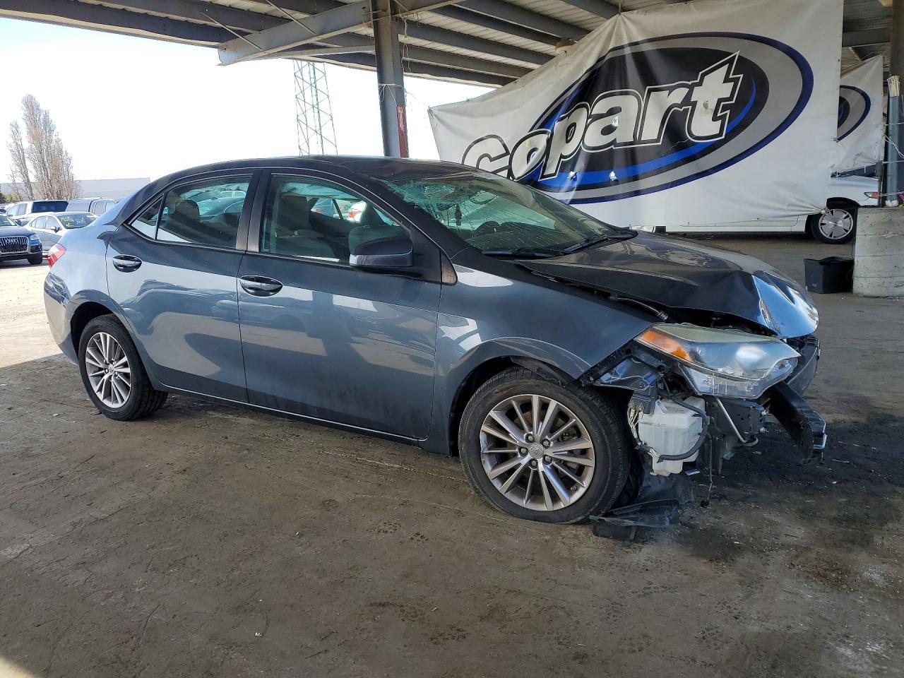 2015 TOYOTA COROLLA