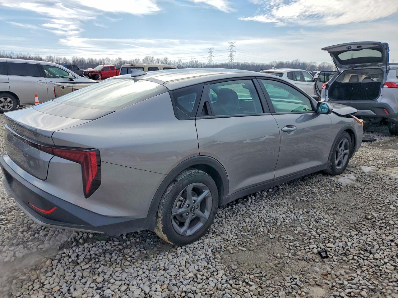 2025 KIA K4