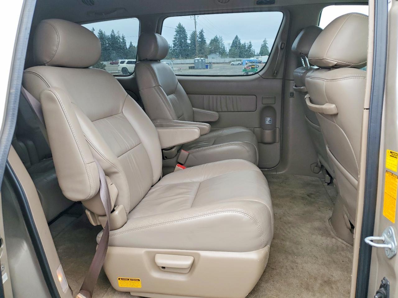 2002 TOYOTA SIENNA