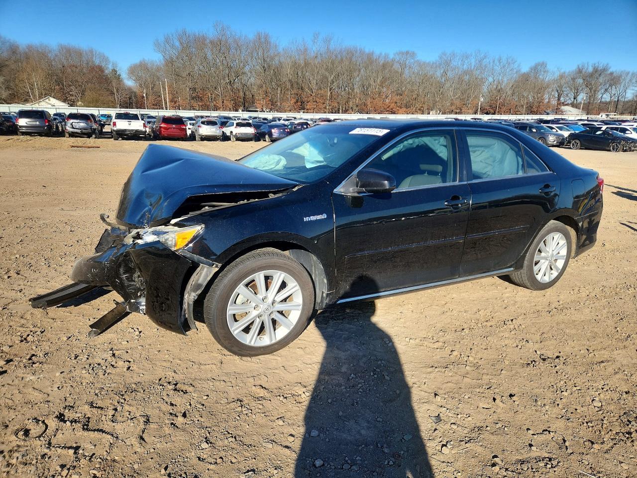 2013 TOYOTA CAMRY