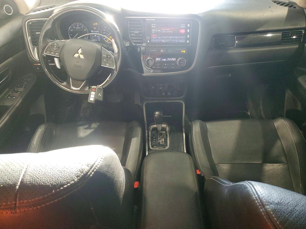 2018 MITSUBISHI outlander