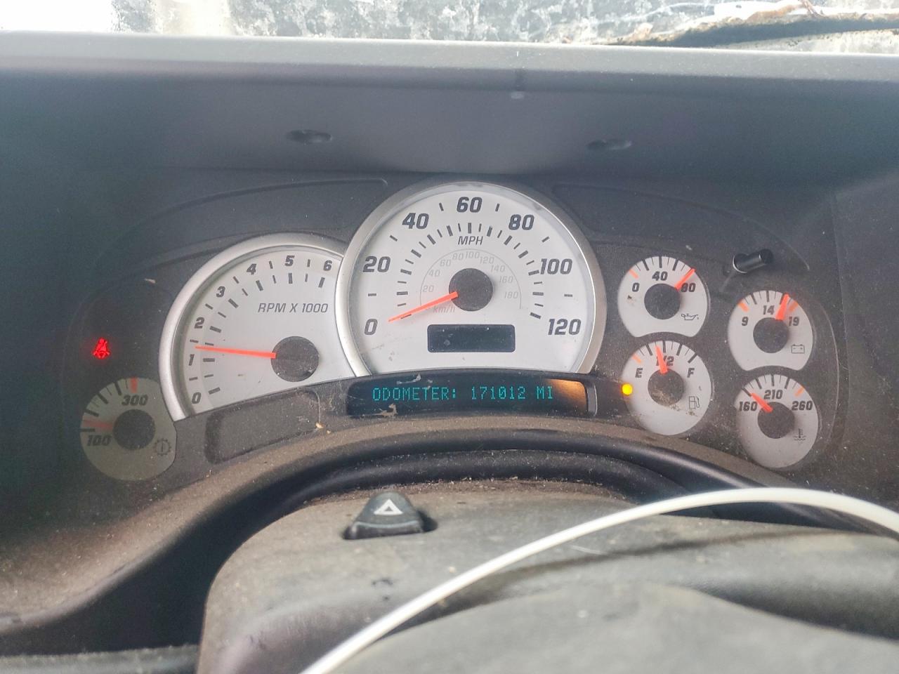2004 HUMMER H2