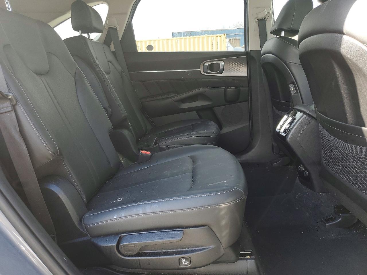 2022 KIA SORENTO