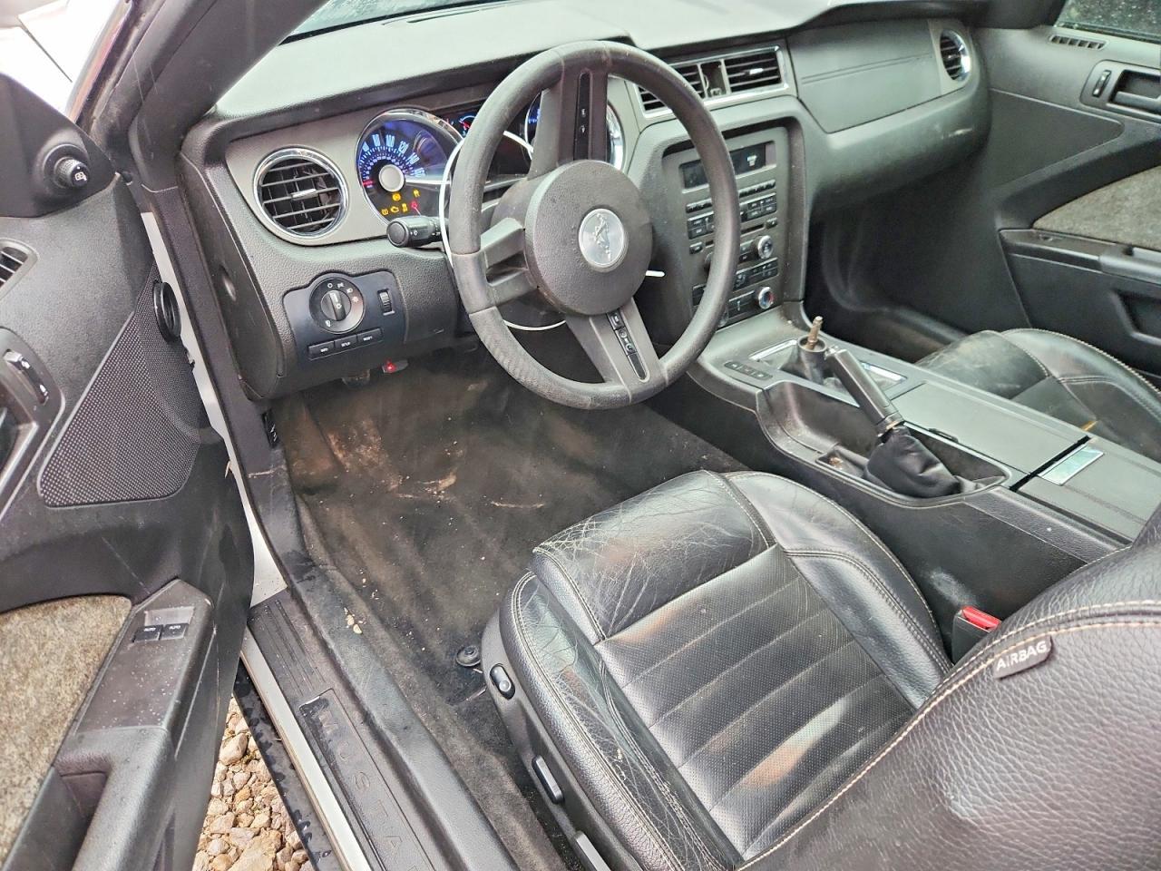 2012 FORD MUSTANG