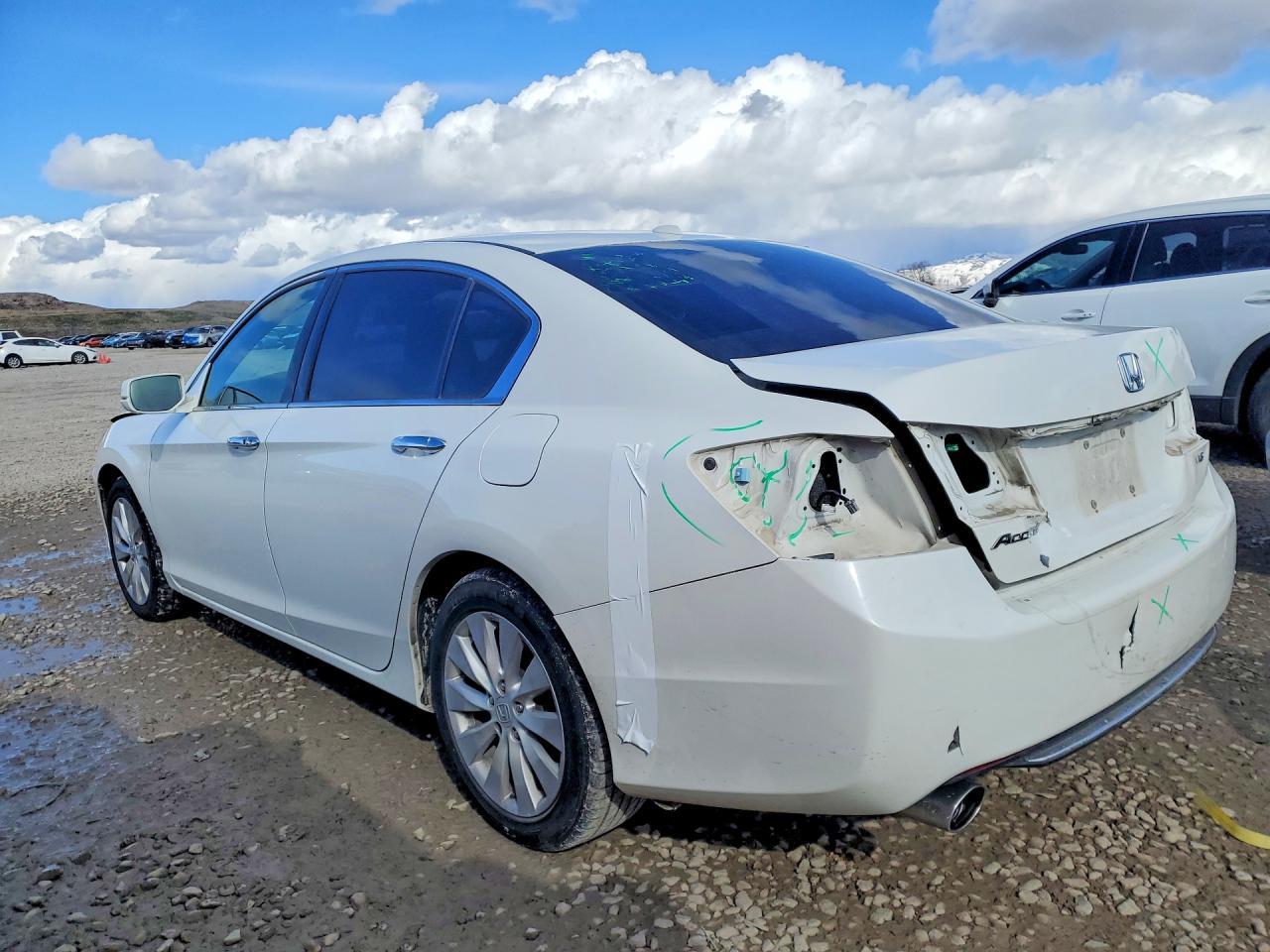 2015 HONDA ACCORD