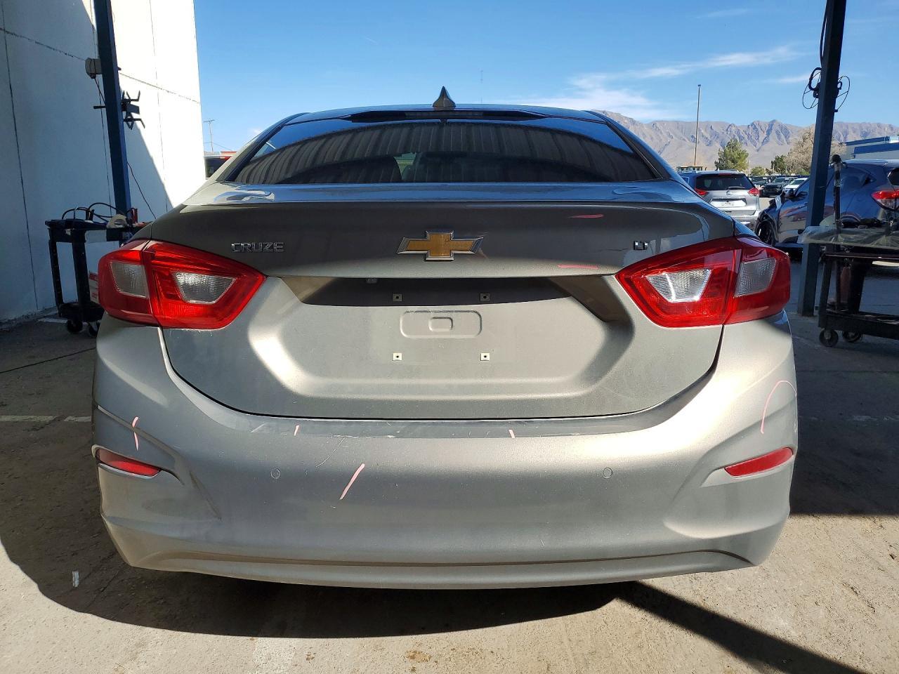 2017 CHEVROLET CRUZE