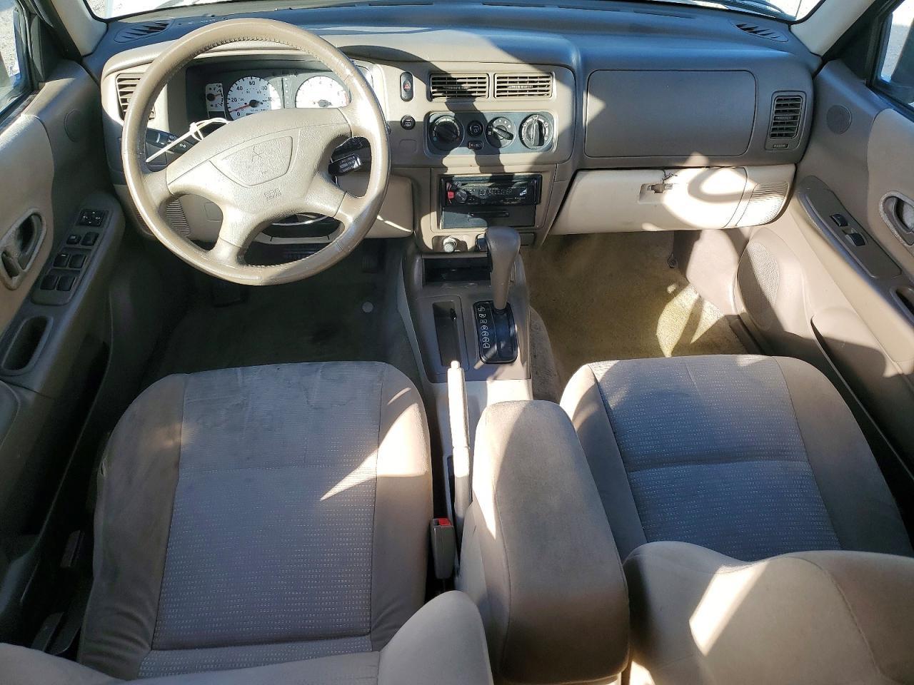 2003 MITSUBISHI Montero
