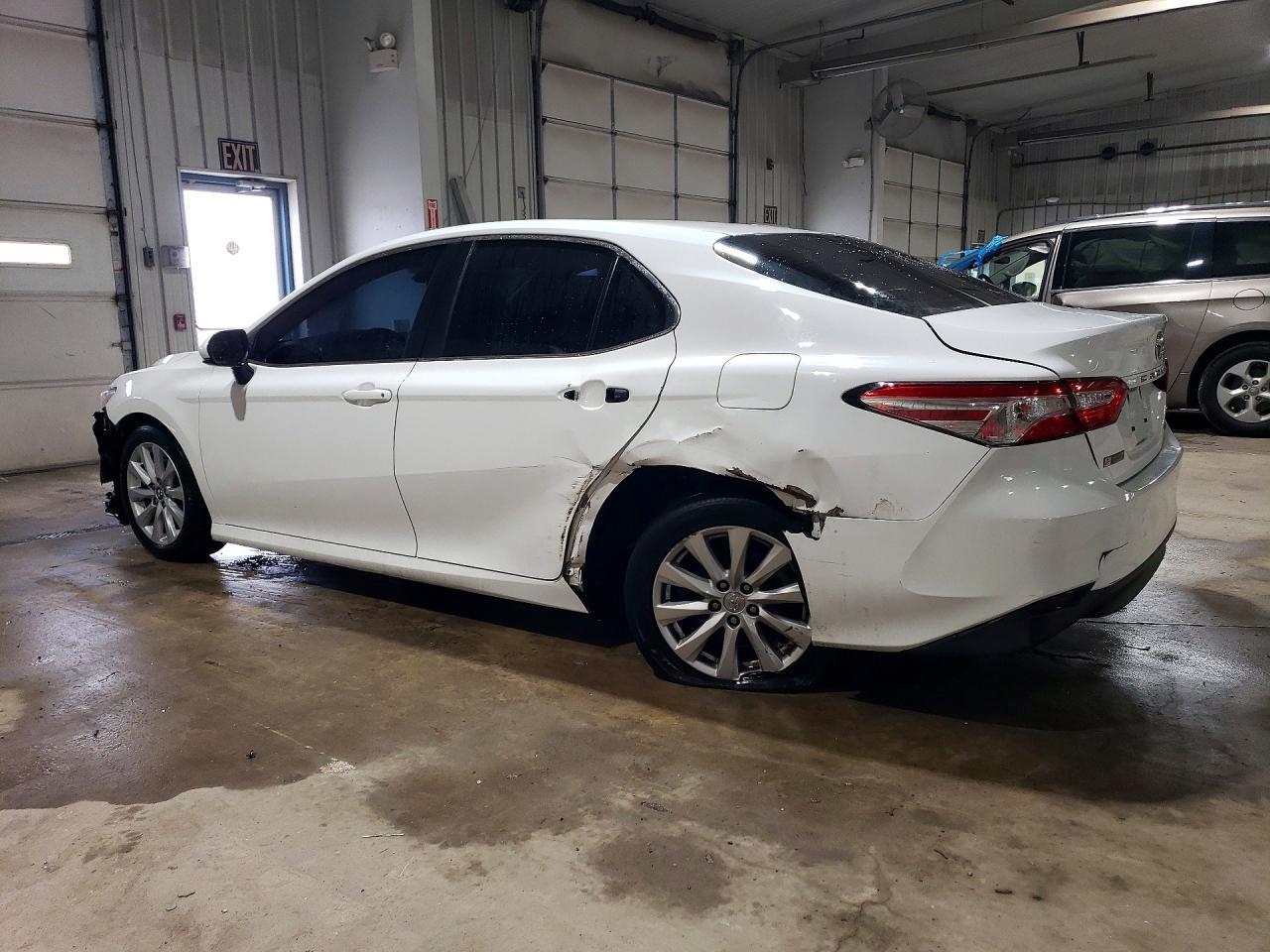 2018 TOYOTA CAMRY