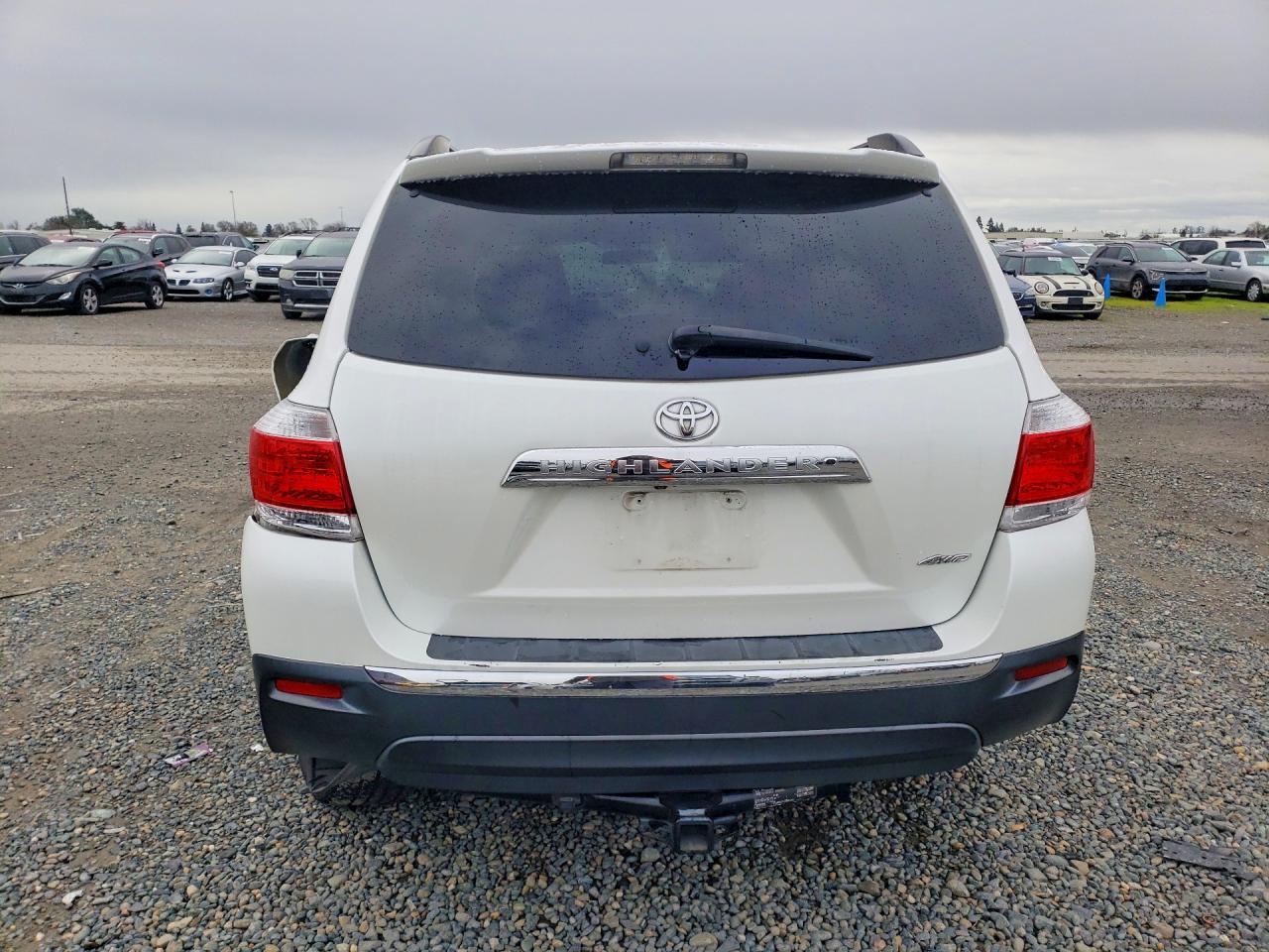 2013 TOYOTA HIGHLANDER