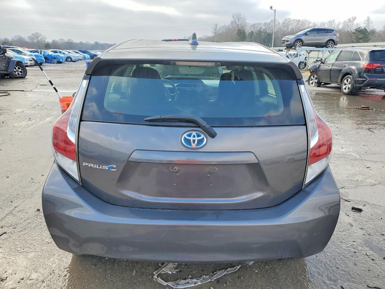2015 TOYOTA Prius c