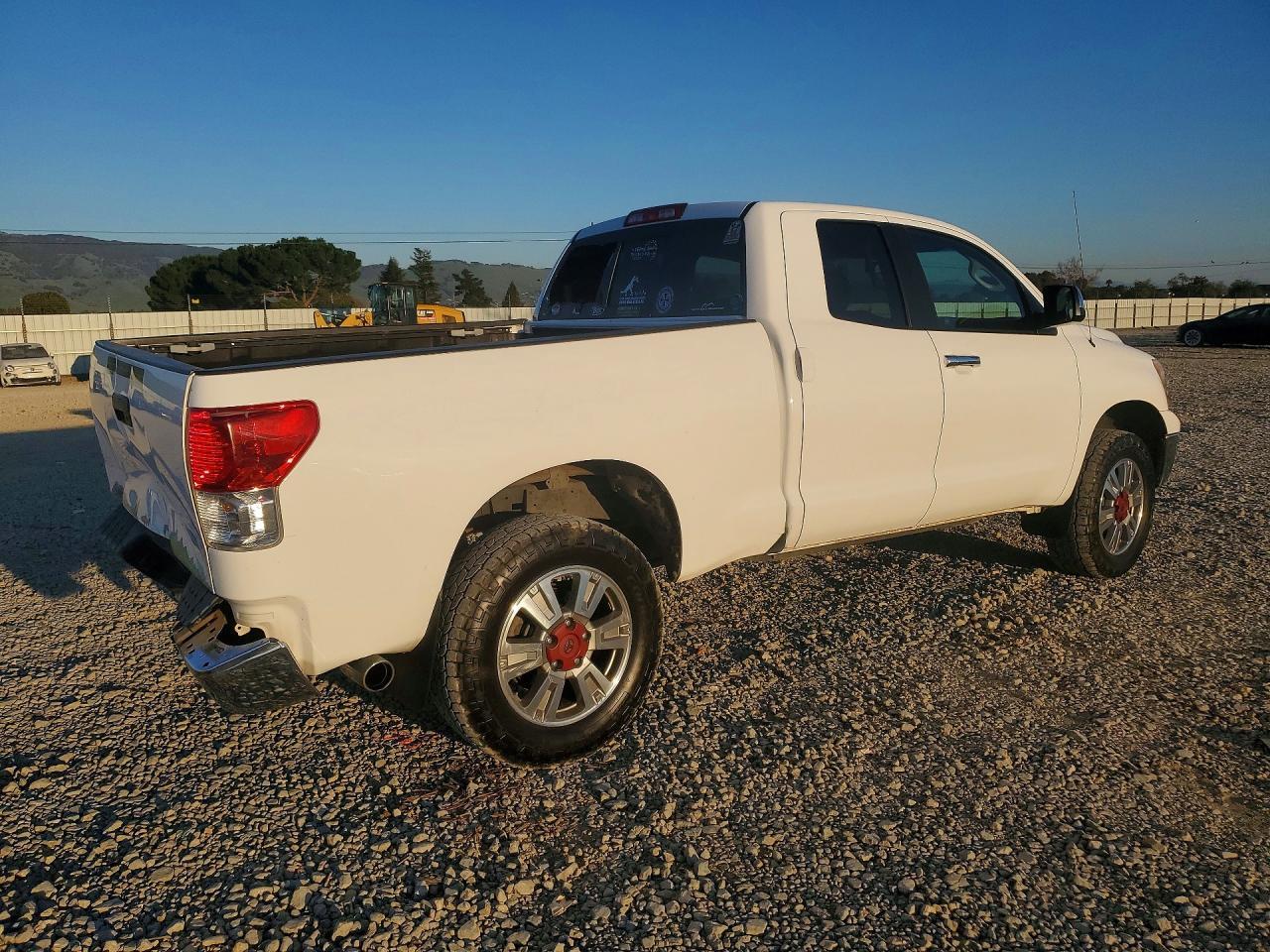 2012 TOYOTA TUNDRA