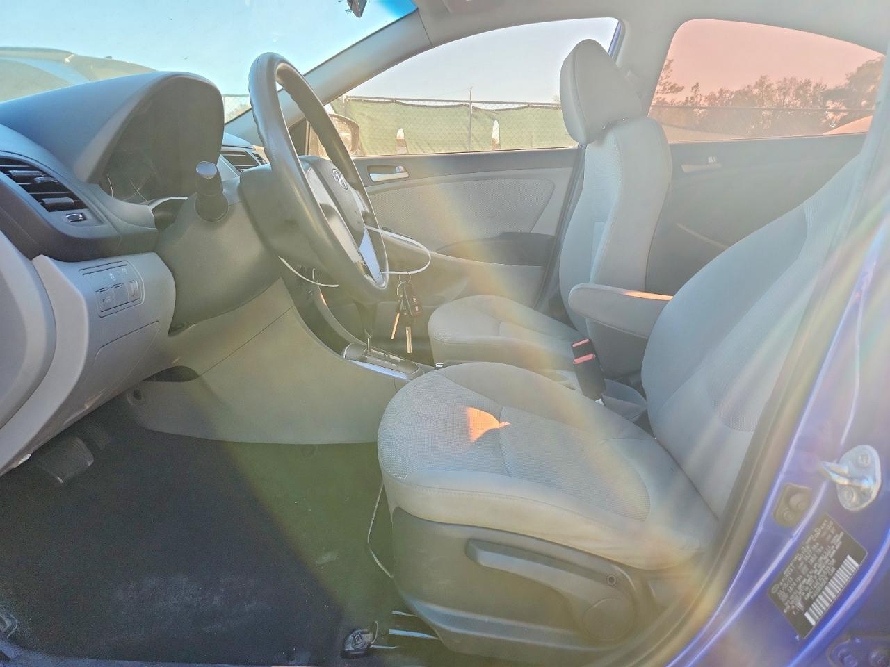 2013 HYUNDAI ACCENT