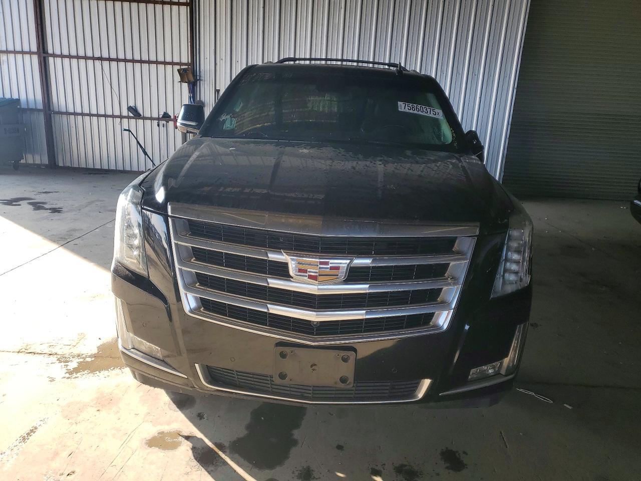 2018 CADILLAC Escalade ESV