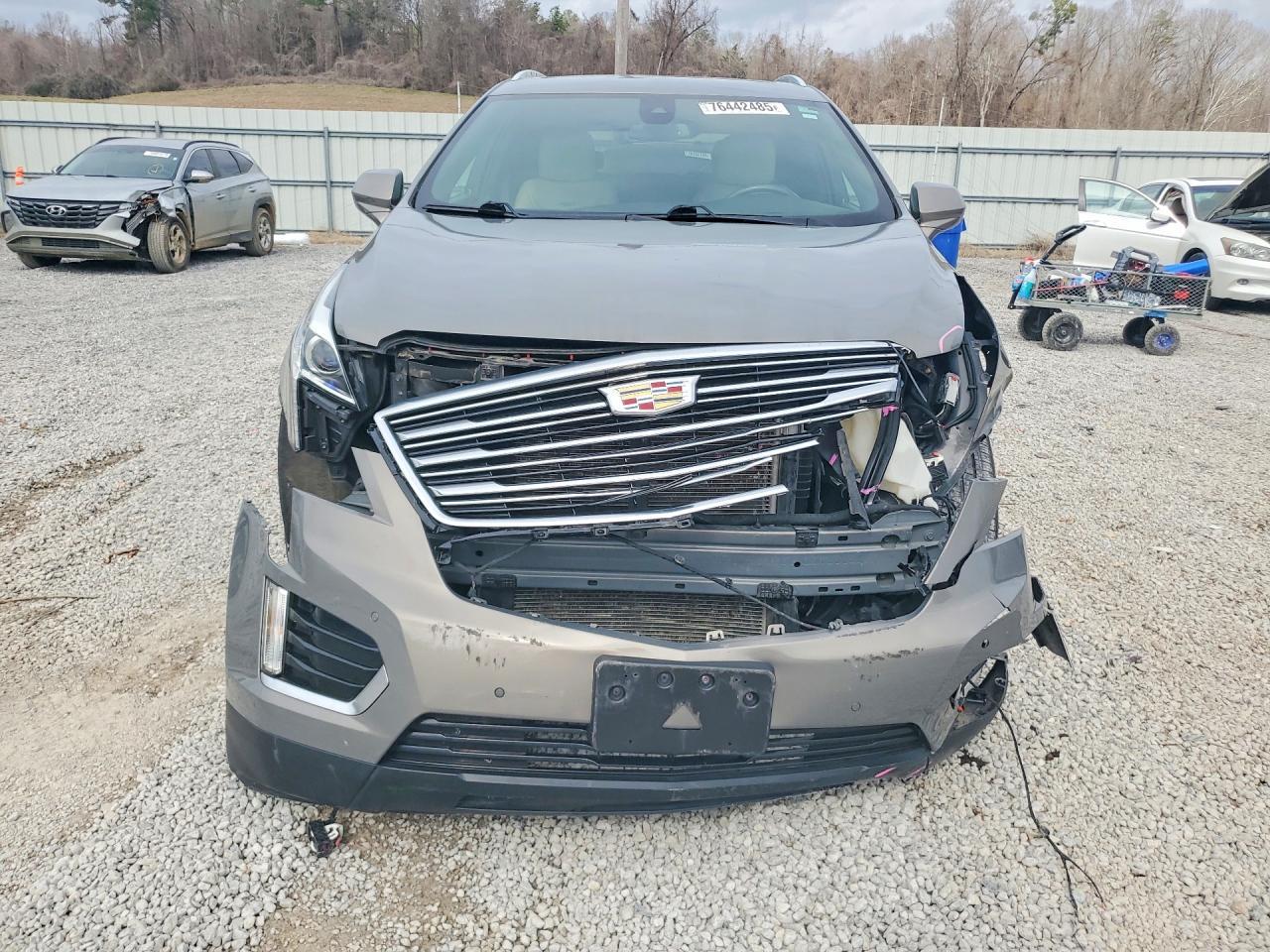 2017 CADILLAC XT5