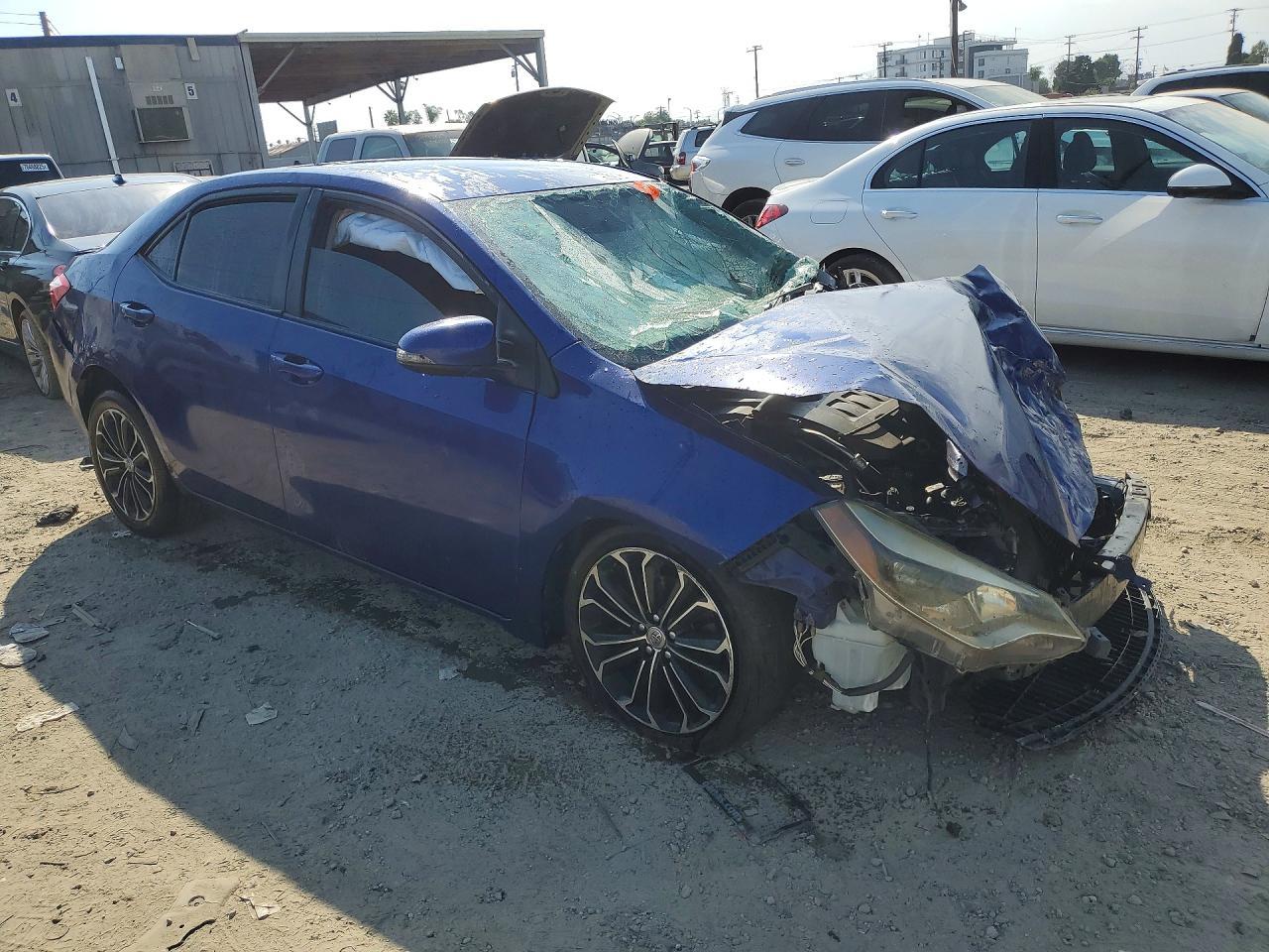 2015 TOYOTA COROLLA