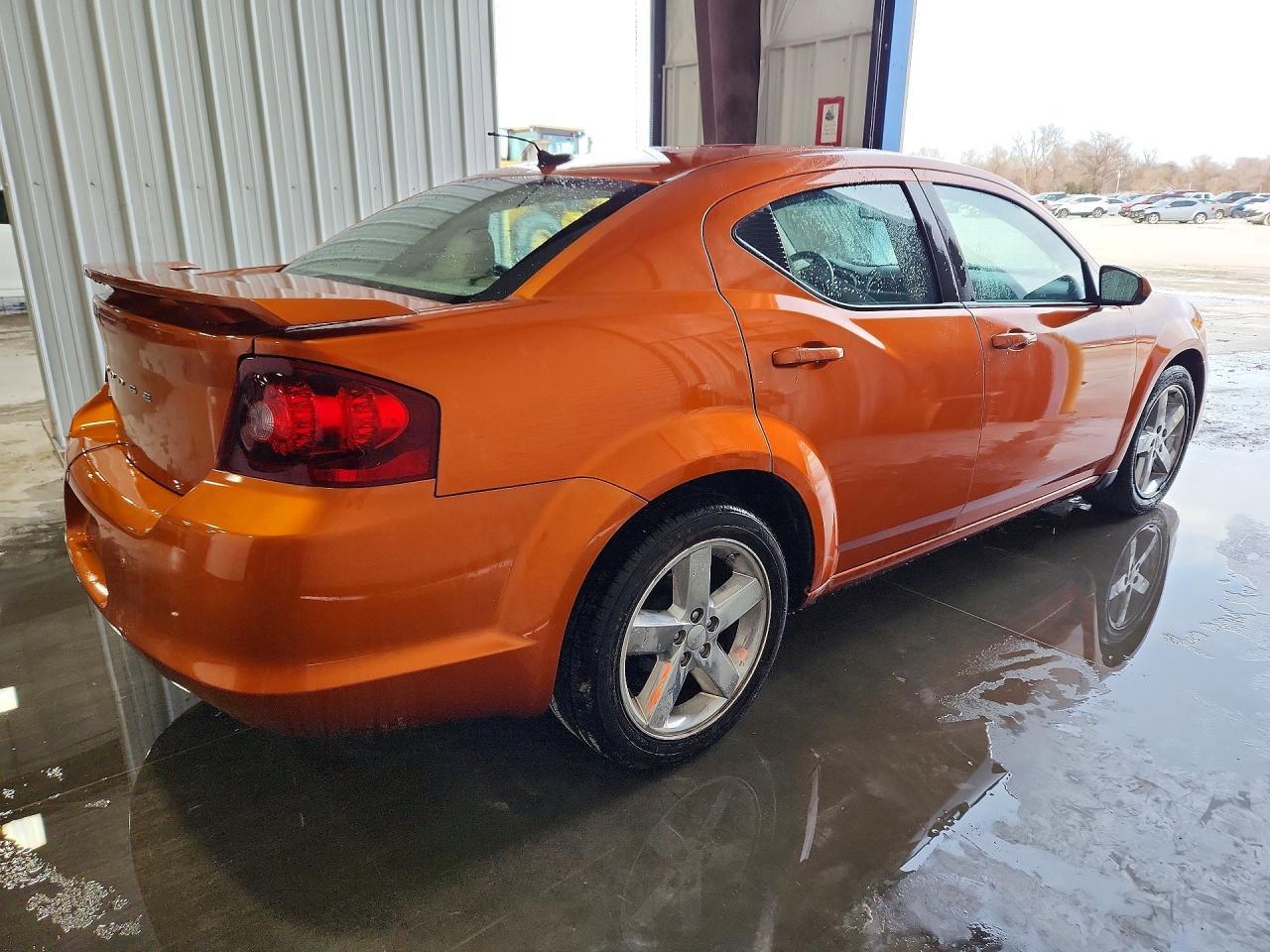 2011 DODGE Avenger