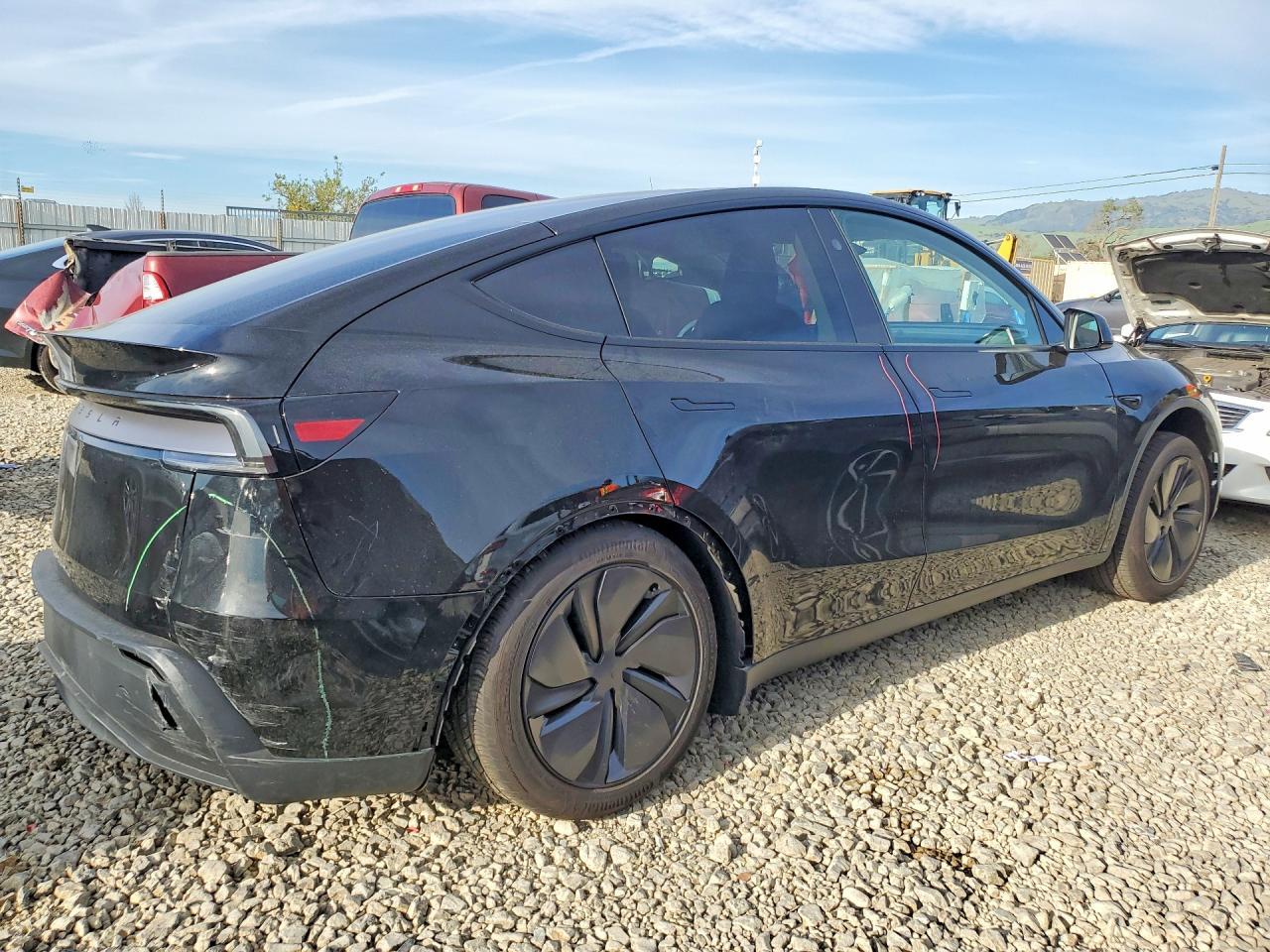 2026 TESLA MODEL Y