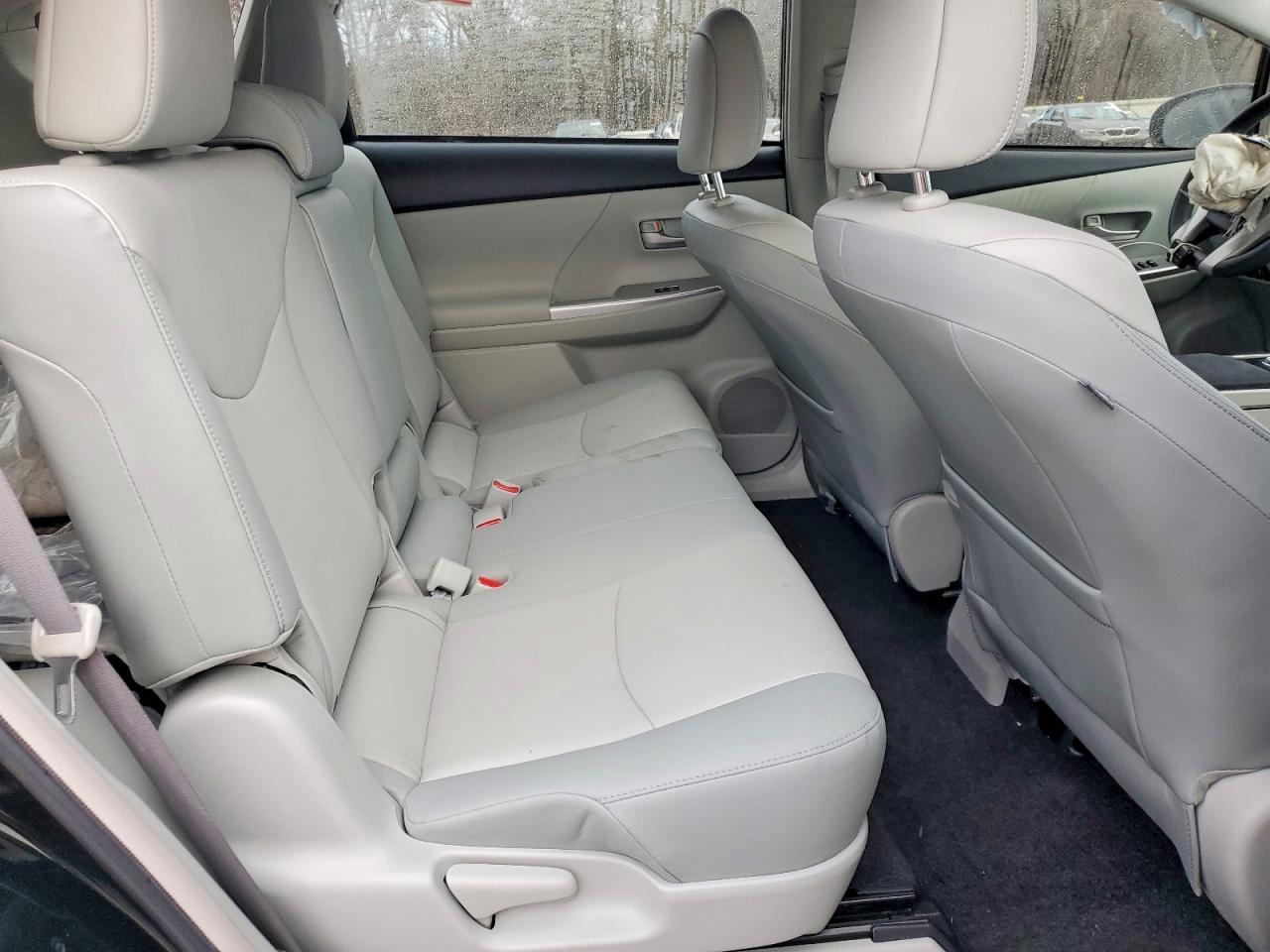 2012 TOYOTA PRIUS V