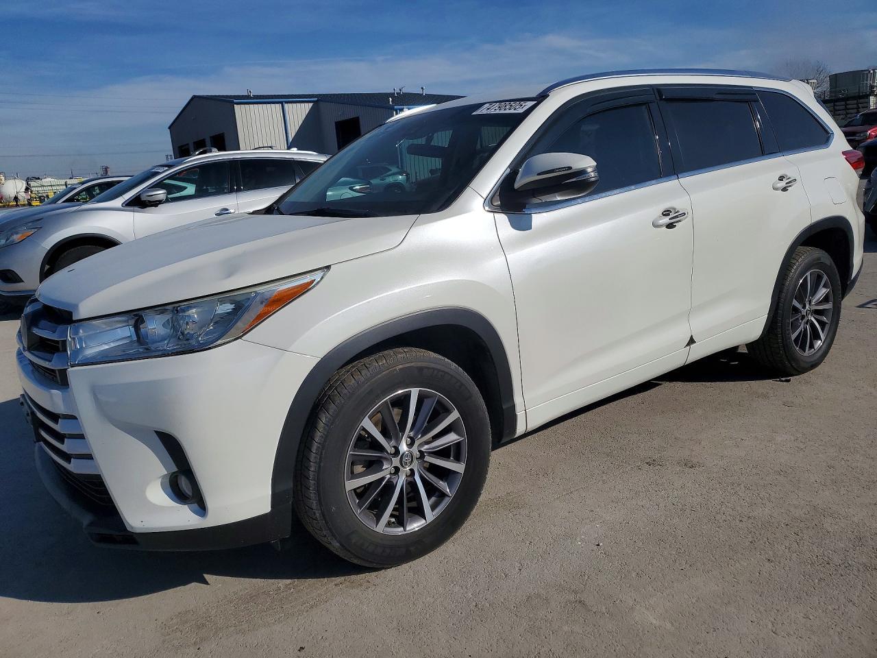 2018 TOYOTA HIGHLANDER