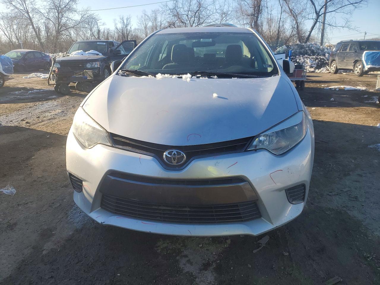 2016 TOYOTA COROLLA