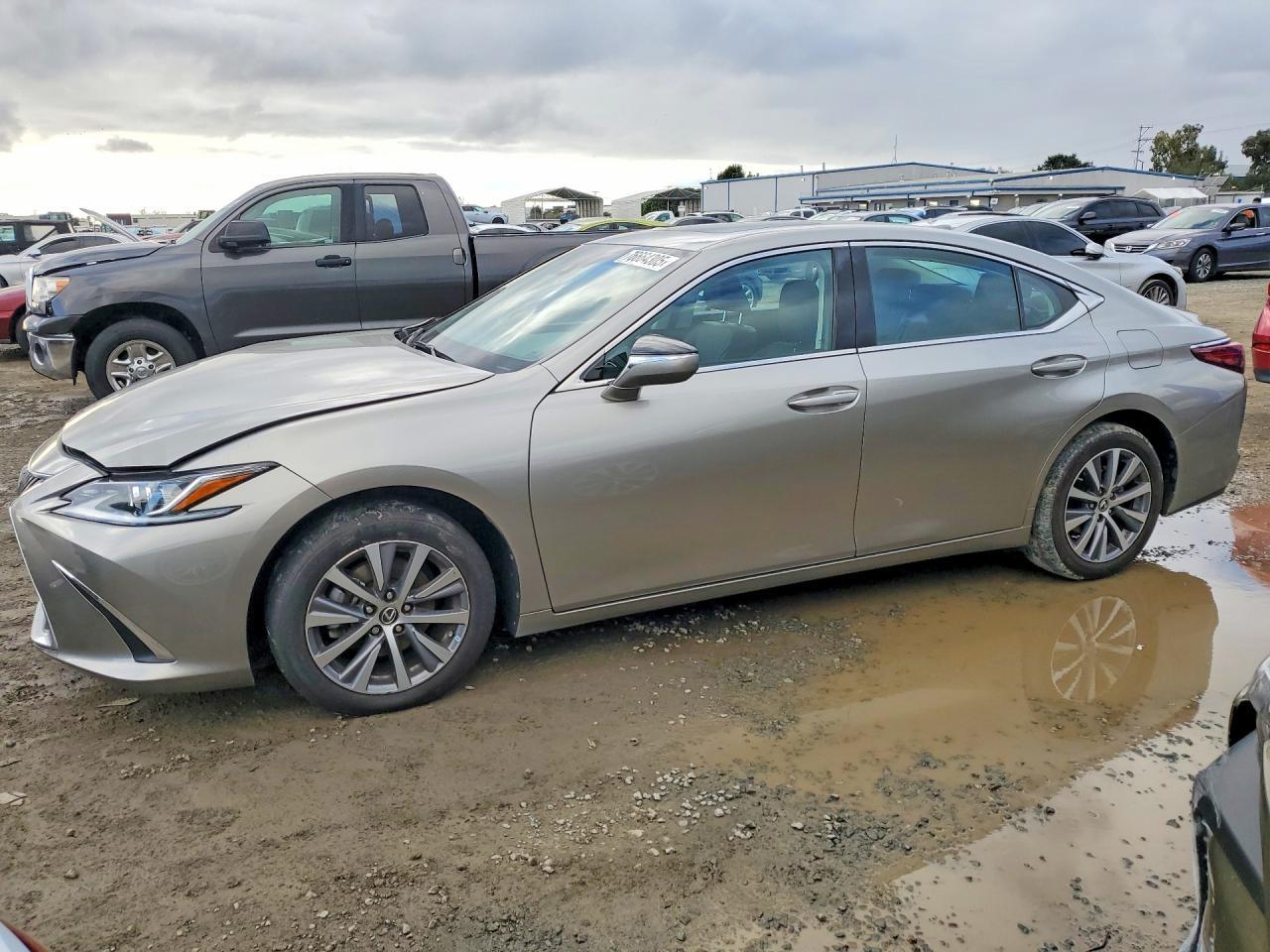 2021 LEXUS ES 350